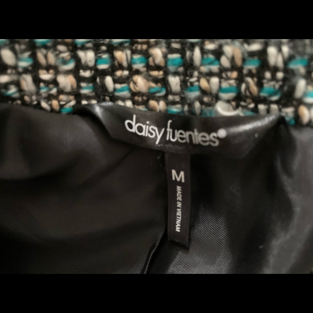 Blazer - Picture 4 of 4